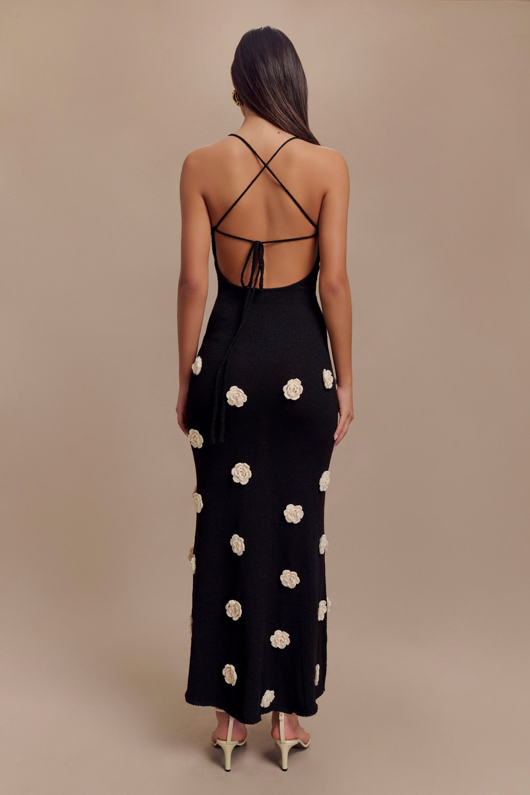 Suki Knit Maxi Dress With Flowers - Black/White - Image 2