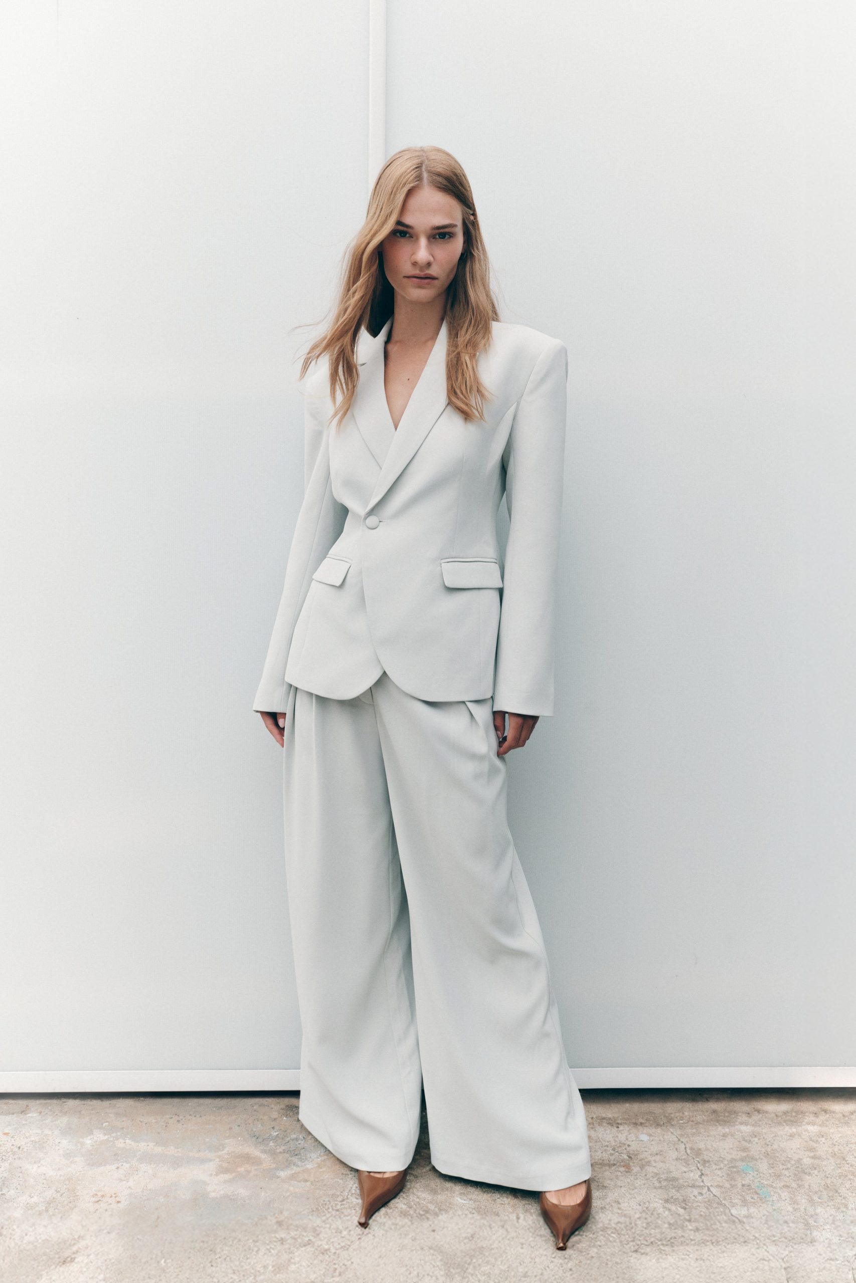 Jameson Cinched Suiting Blazer - Light Sage - Image 7