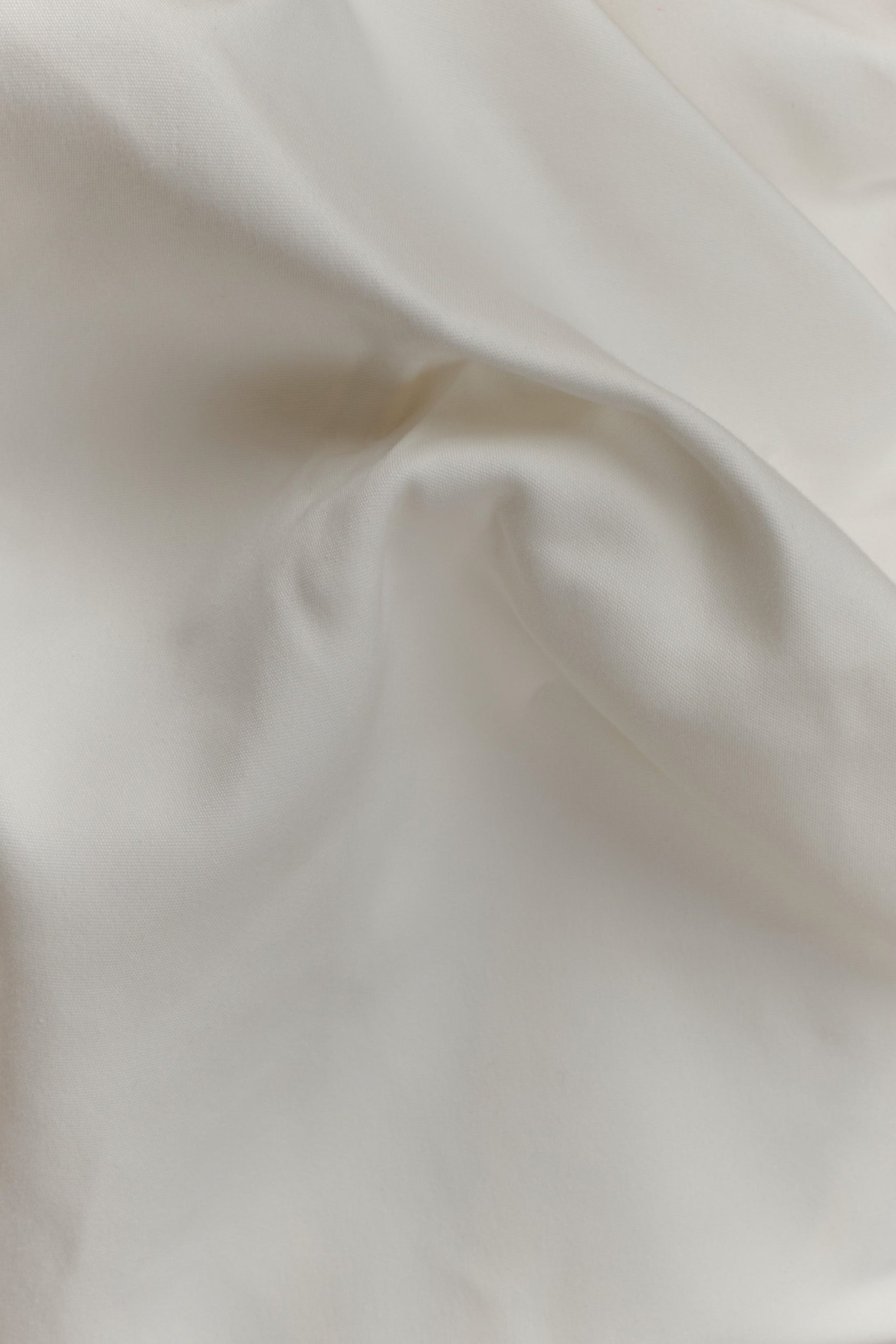 Sariya Sculptural Maxi Dress - White - Image 7
