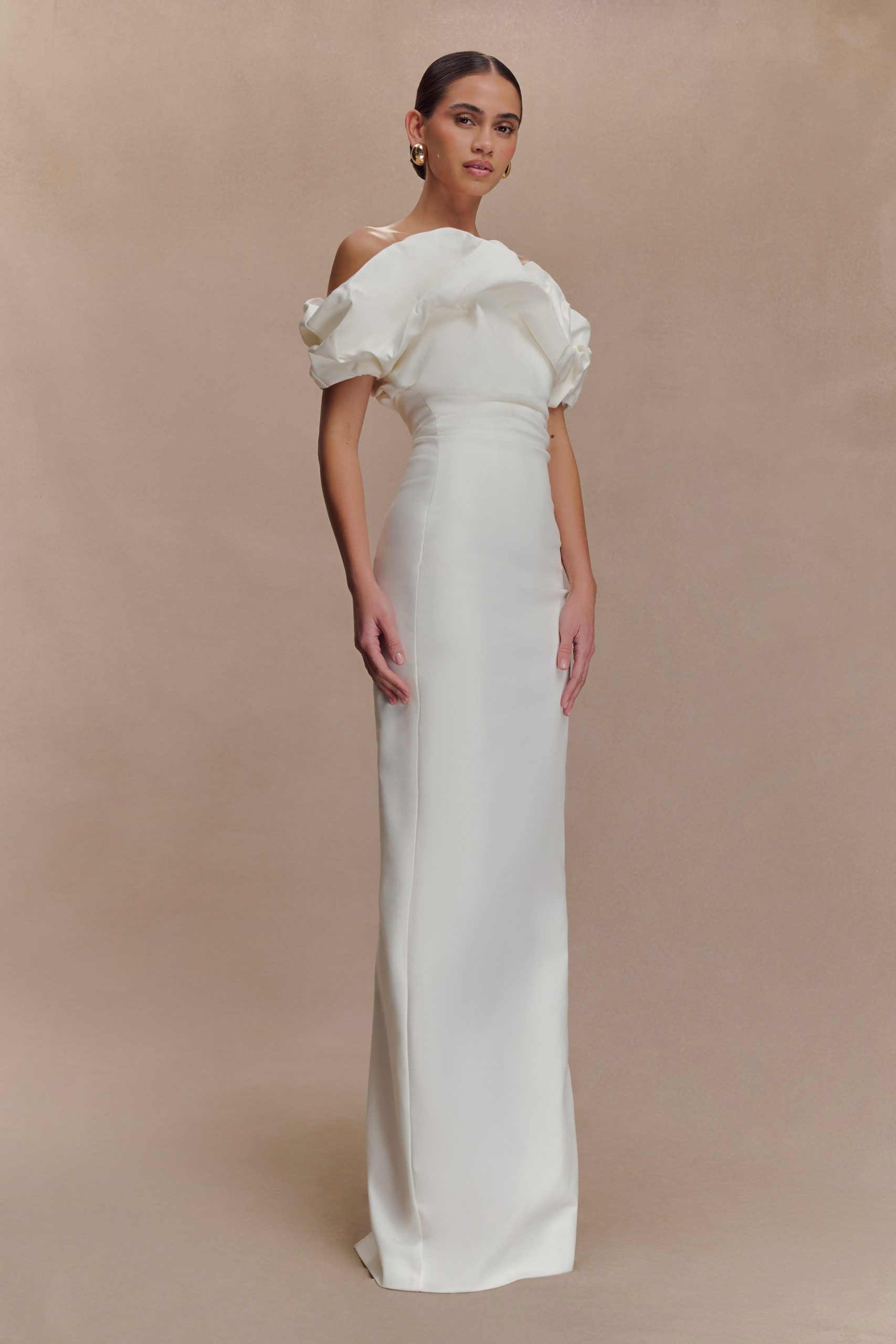 Sariya Sculptural Maxi Dress - White - Image 4