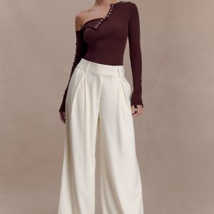 Maelle Off Shoulder Long Sleeve Top - Deep Chocolate