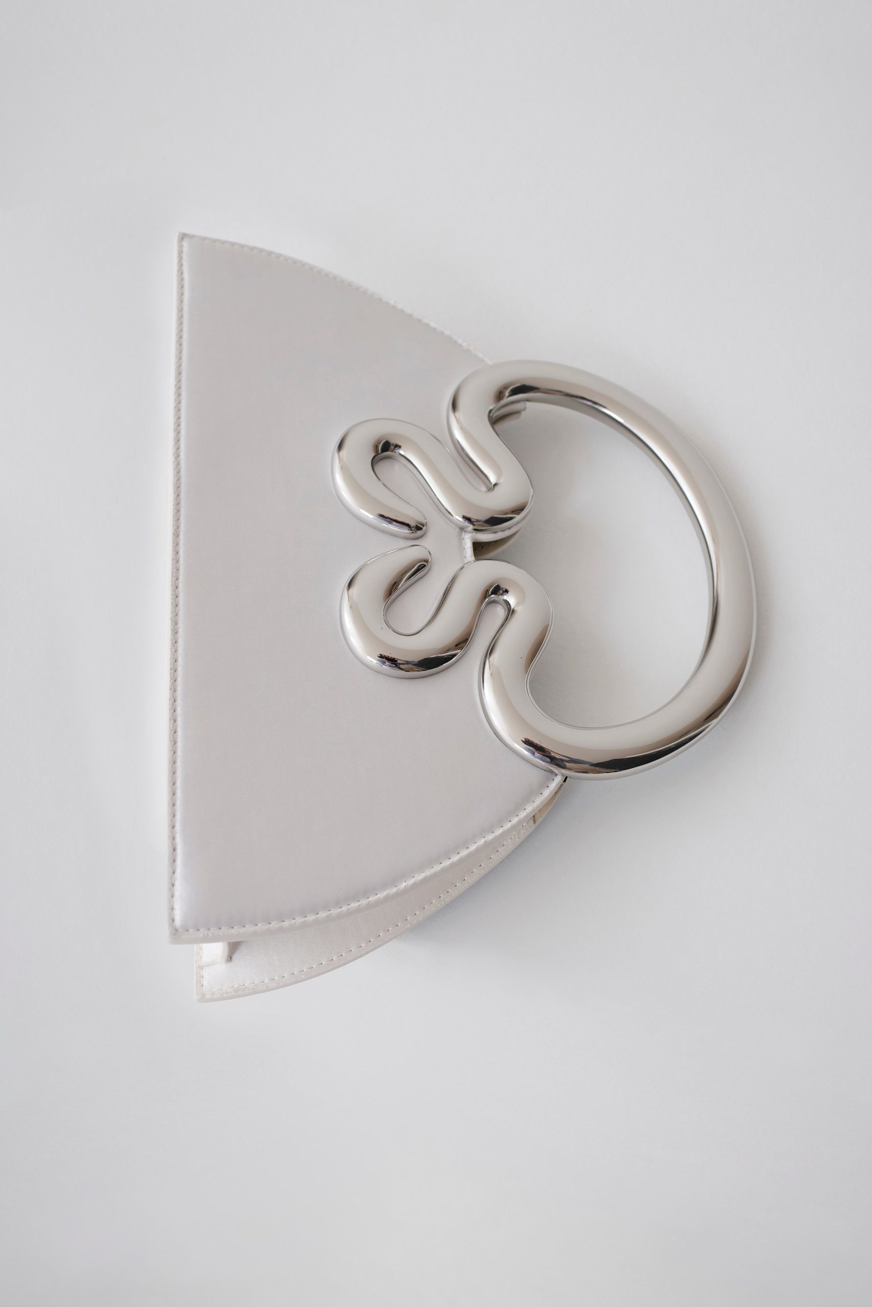 Elianne Satin Frame Clutch Bag - White - Image 4