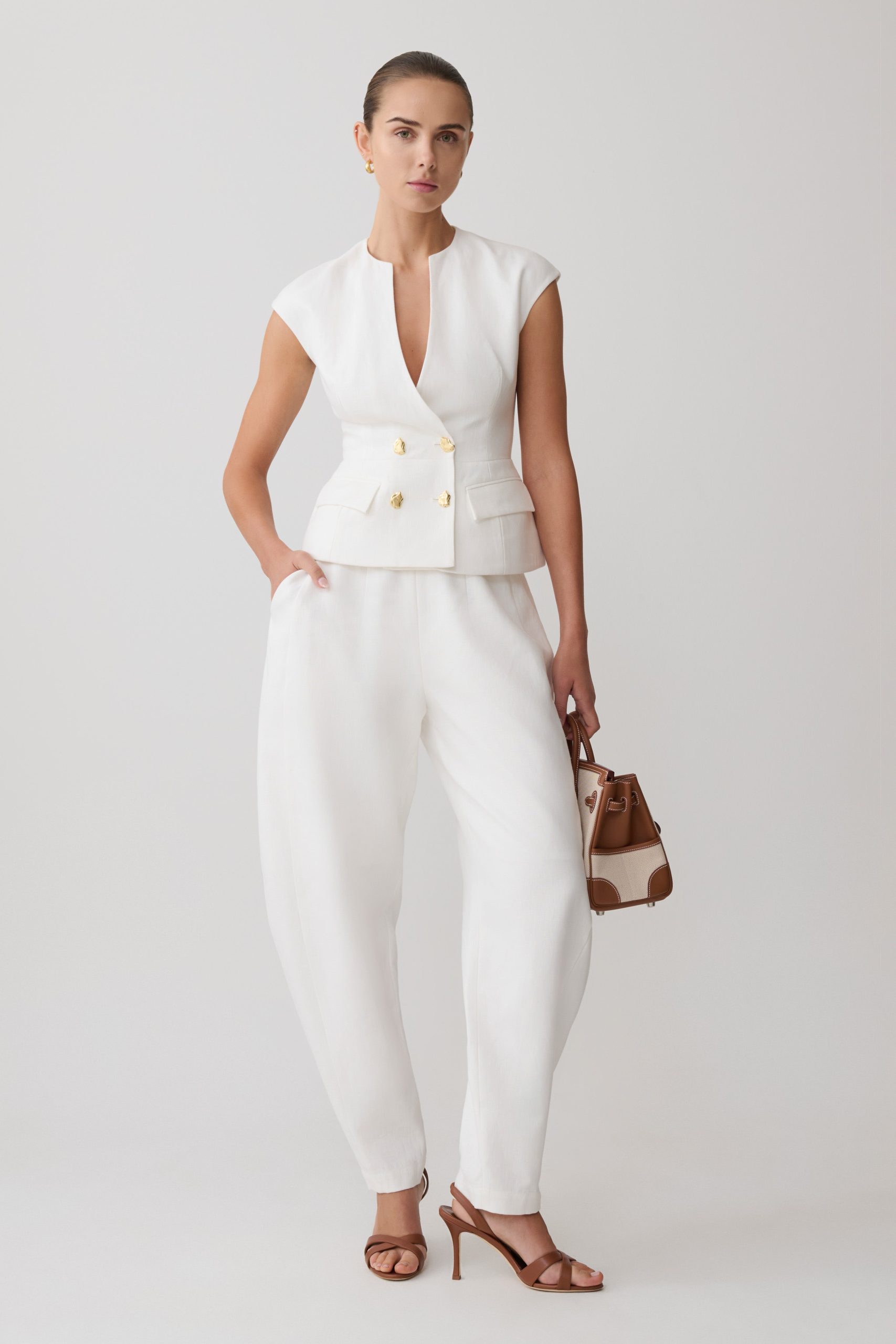 Oriana Linen Oversize Pants - White - Image 4