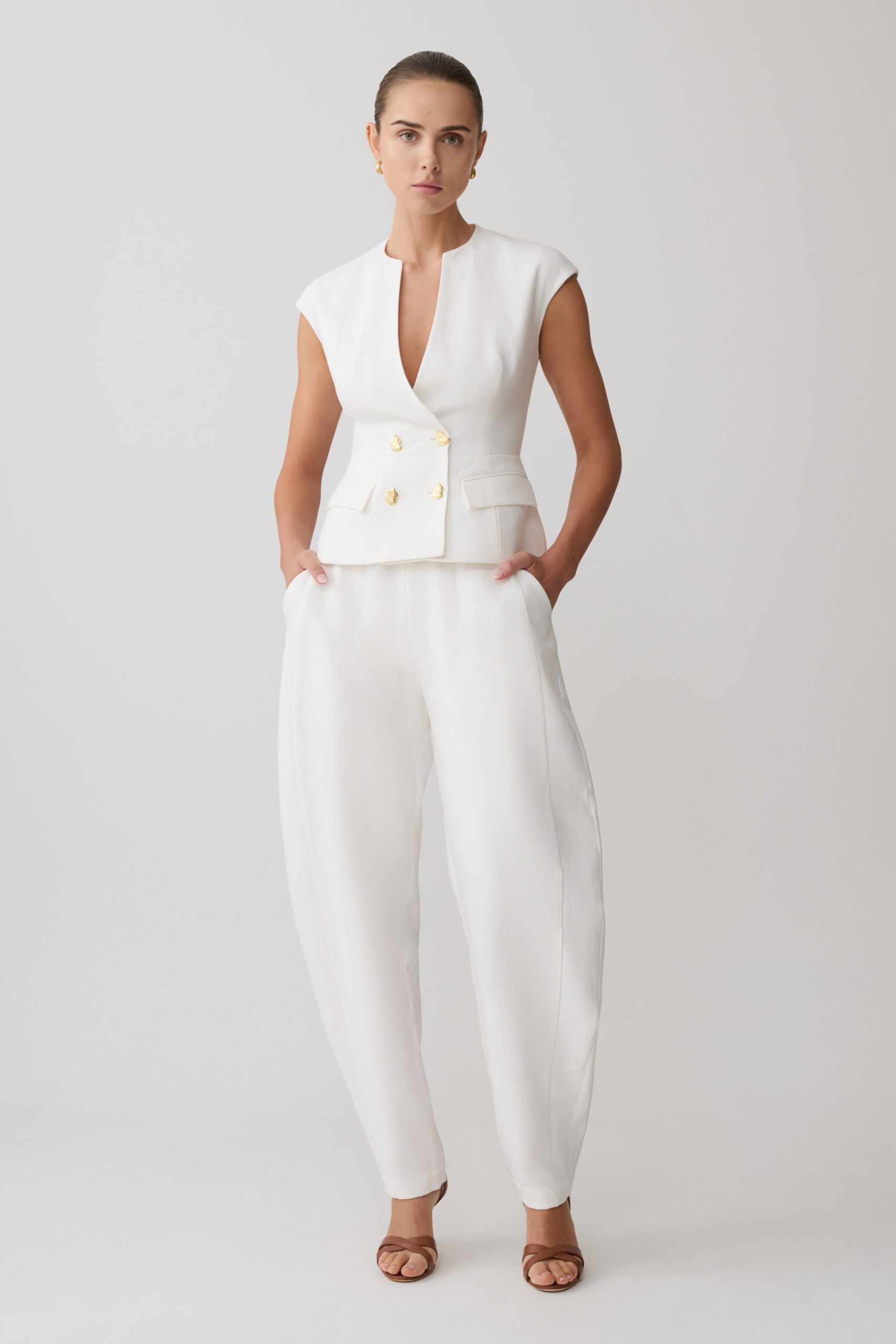 Oriana Linen Oversize Pants - White - Image 2