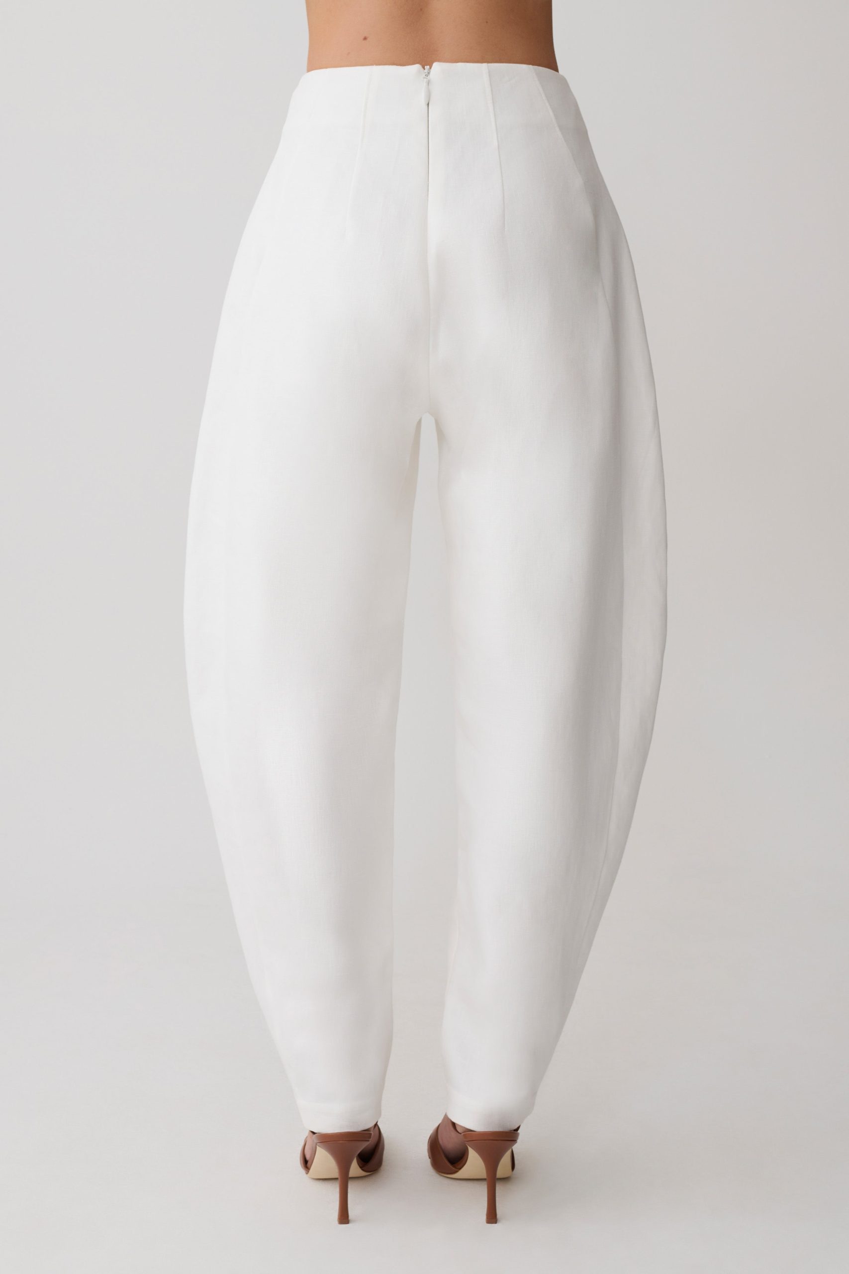 Oriana Linen Oversize Pants - White - Image 6