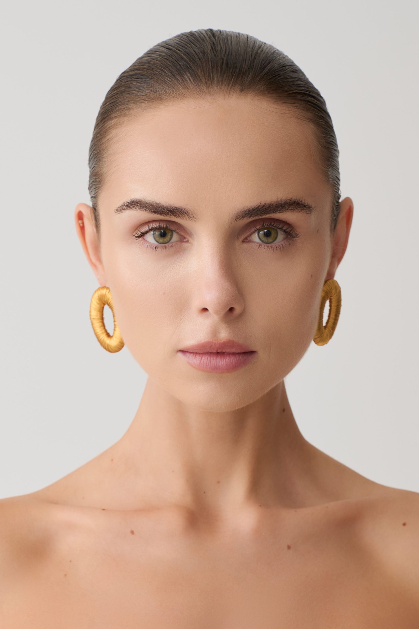 Yara Metal Wounded Stud Earring - Gold - Image 2
