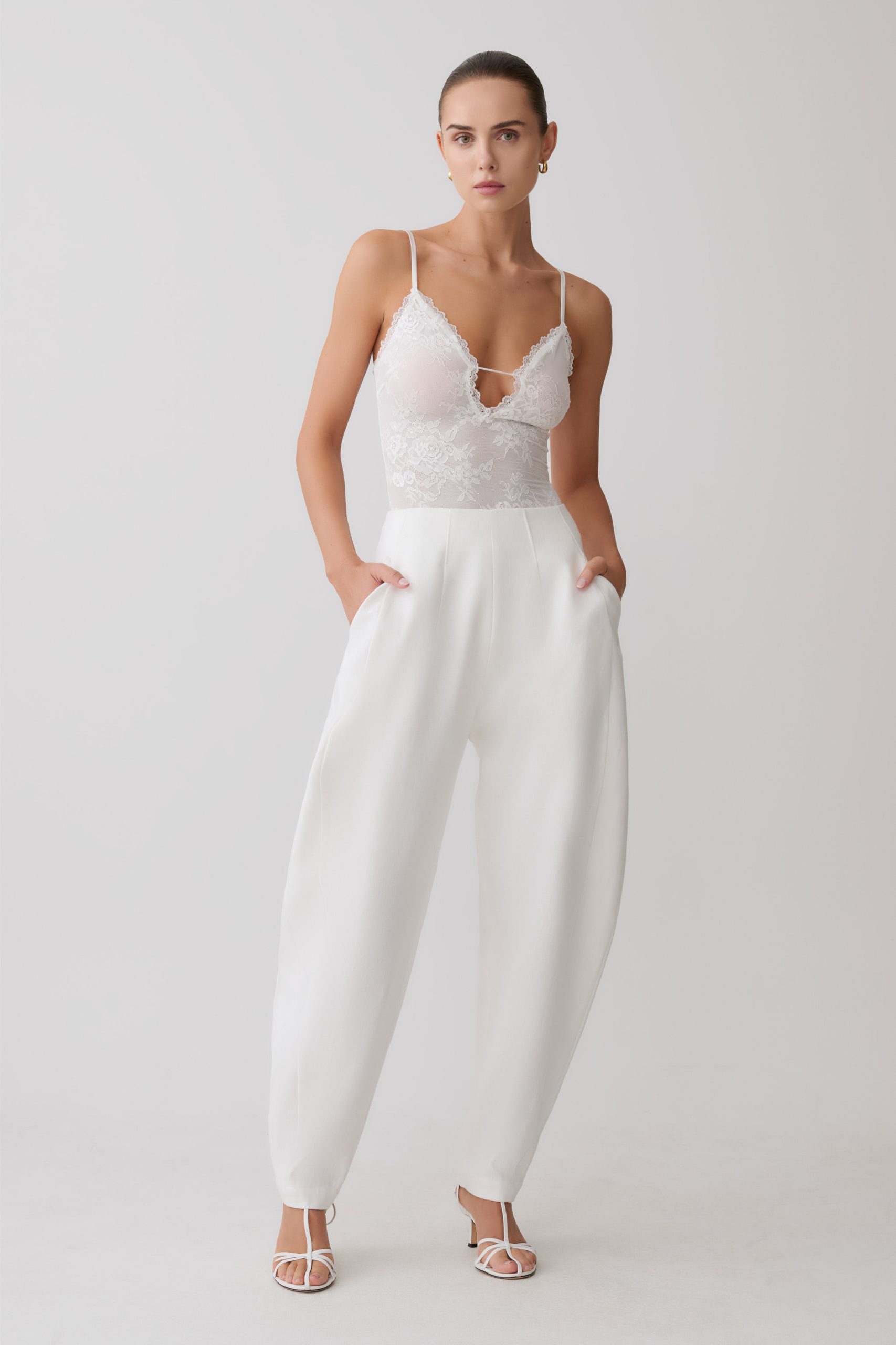Oriana Linen Oversize Pants - White - Image 7
