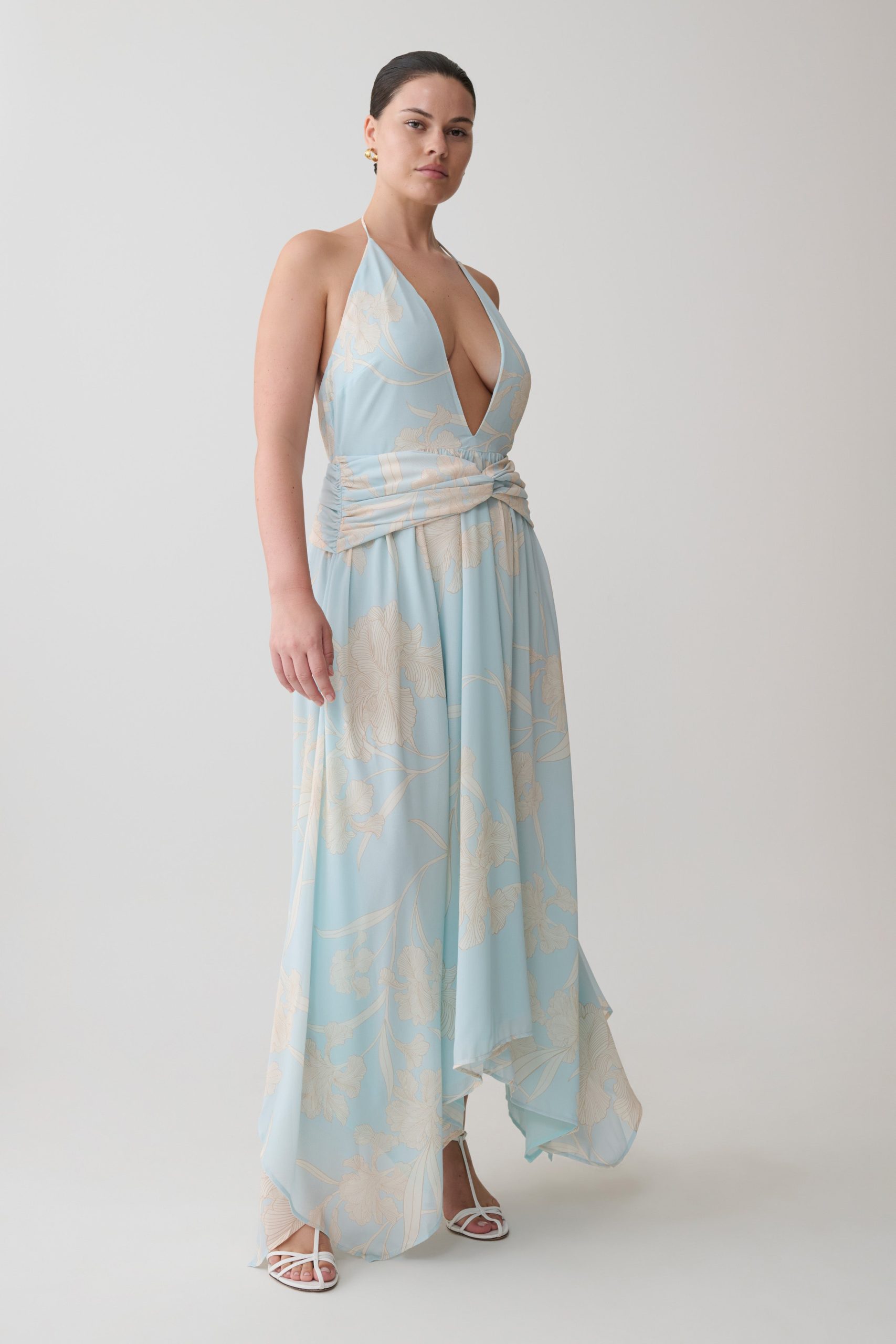 Cyra Plunge Chiffon Midi Dress - Blue Floral Print - Image 9