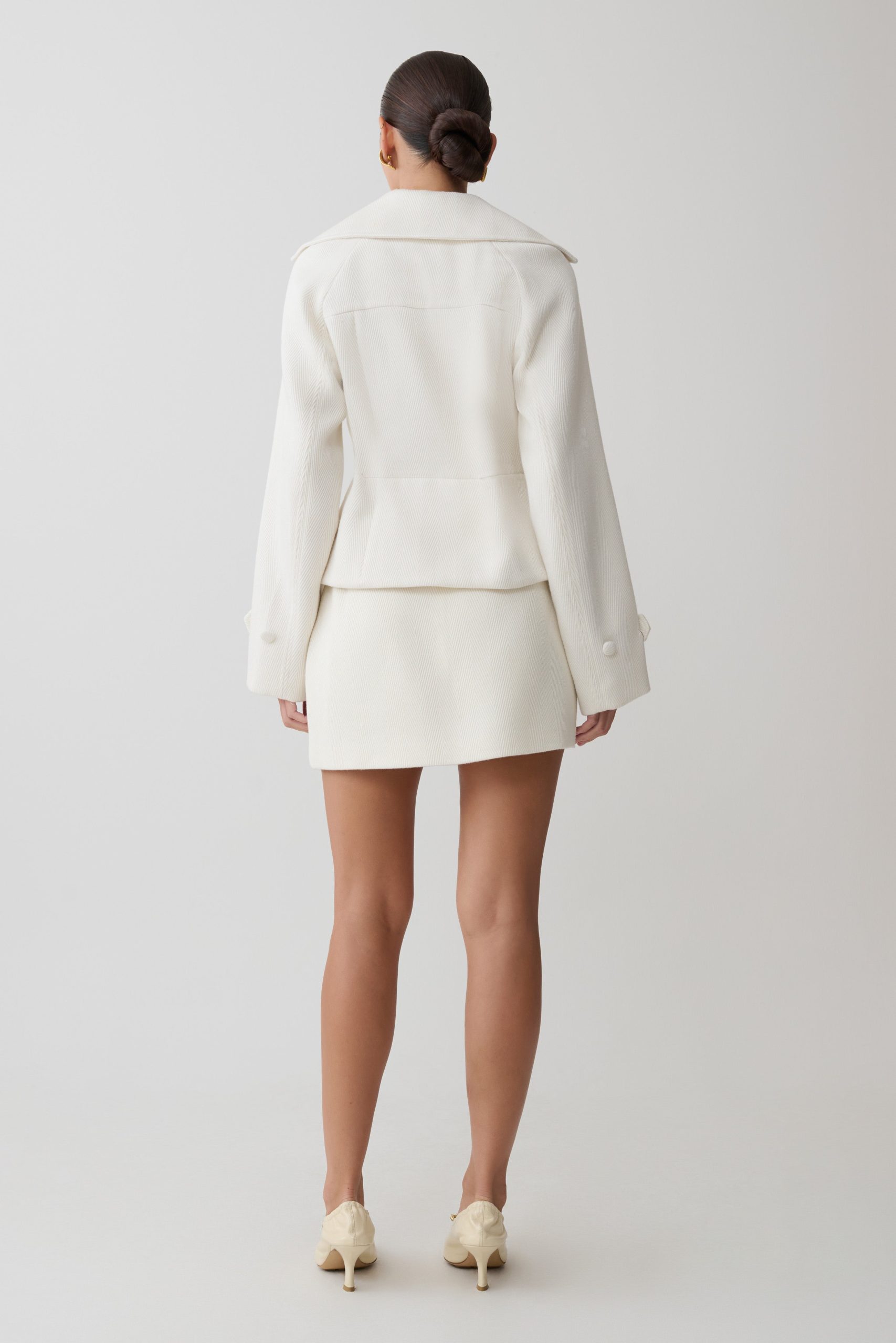 Elara Cropped Collared Jacket - Ivory - Image 6
