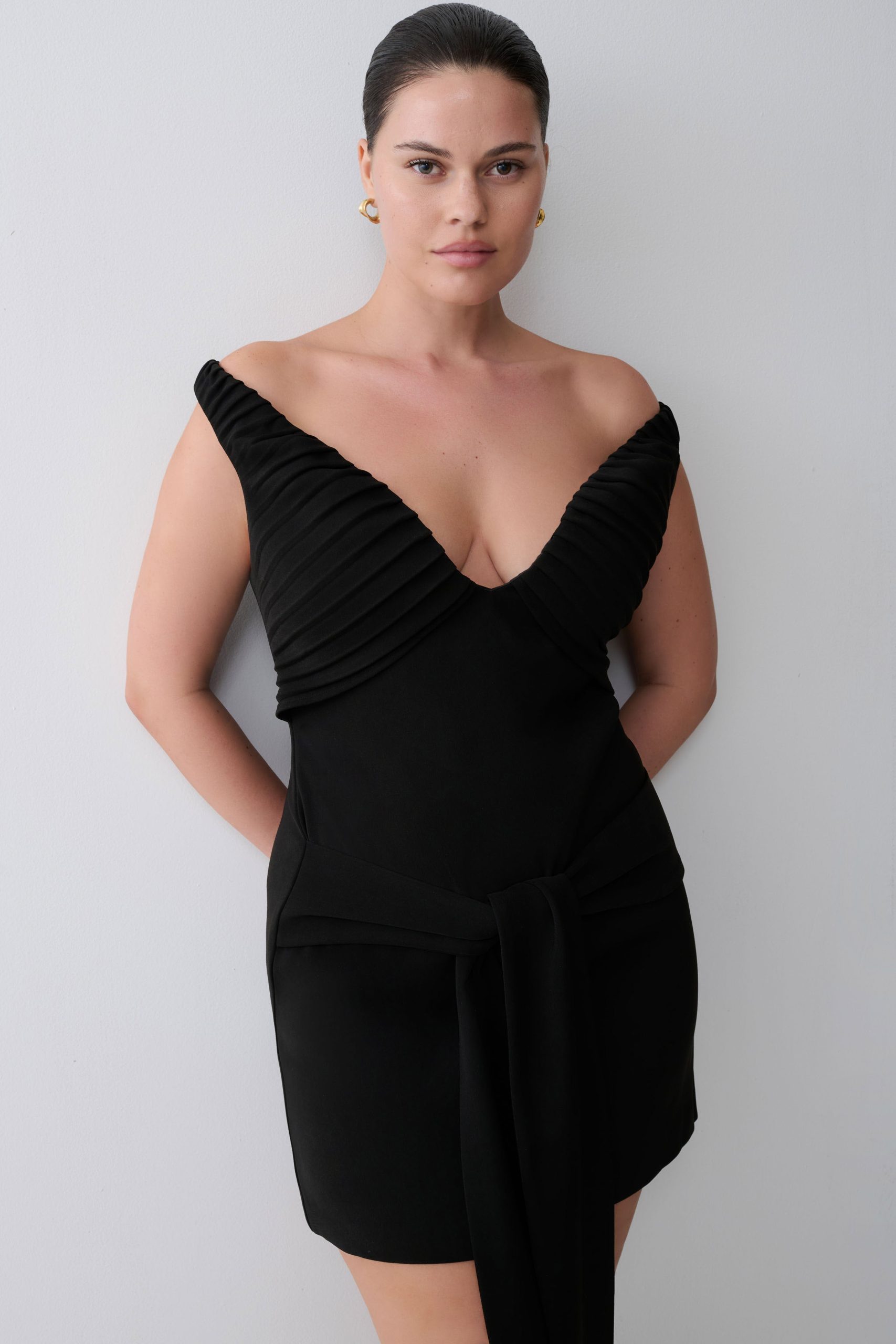 Runa Off Shoulder Mini Dress With Waist Tie - Black - Image 4